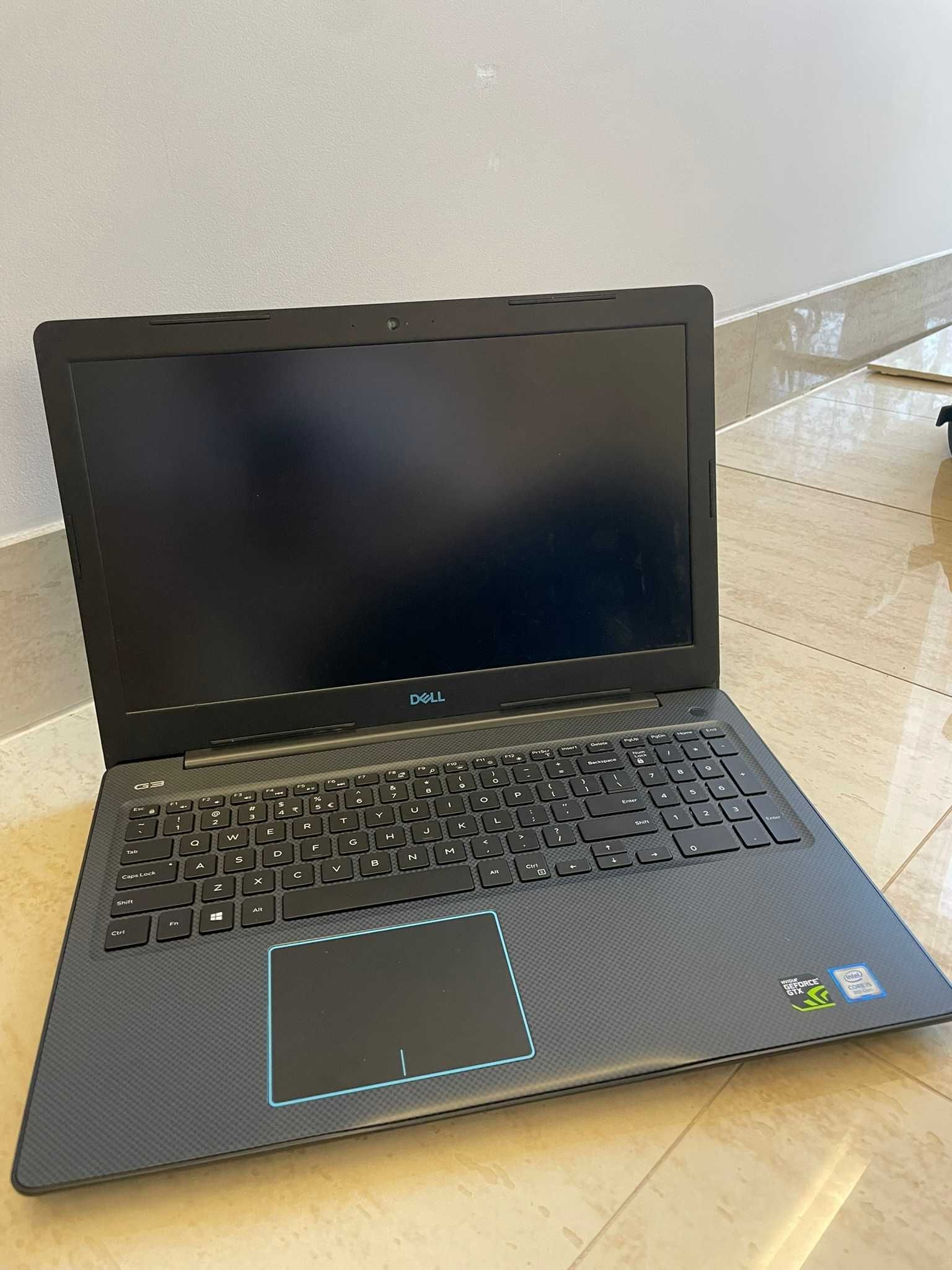Laptop Dell G3 3579 i5/16GB/1TB SSD/GTX 1050Ti + Plecak + Zasilacz