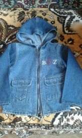 Курточка джинсовая р.116'