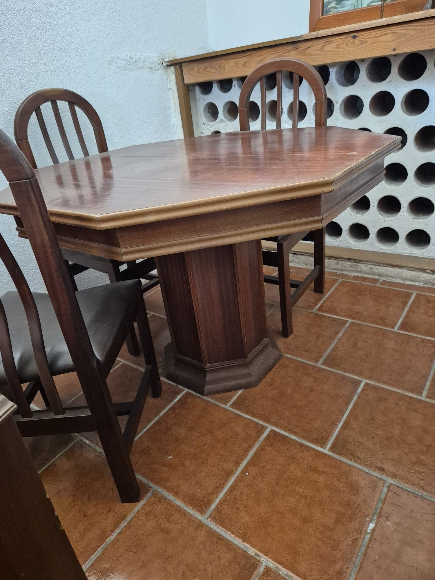 Conjunto Mesa + 4 Cadeiras