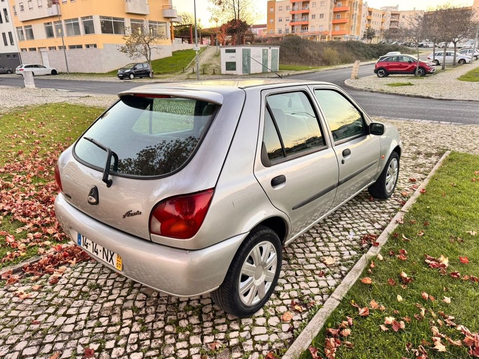 Ford fiesta ar condicionado