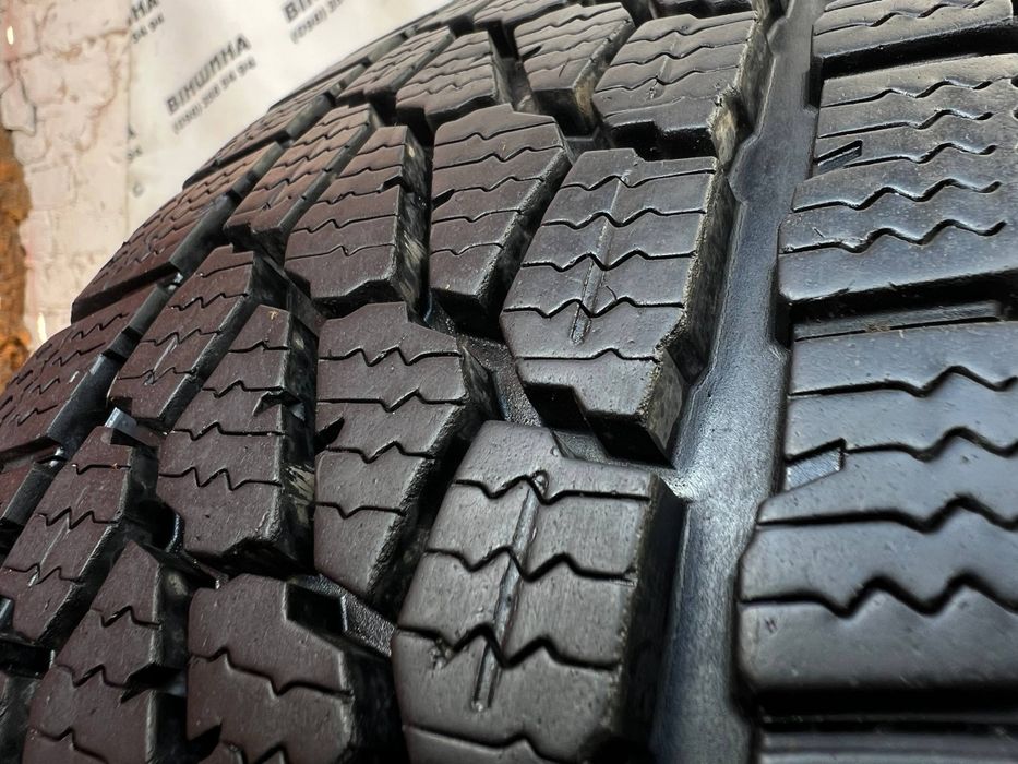 Шини 215/65 R 16C Firestone Vanhawk 2. Зима пара. Колеса склад.