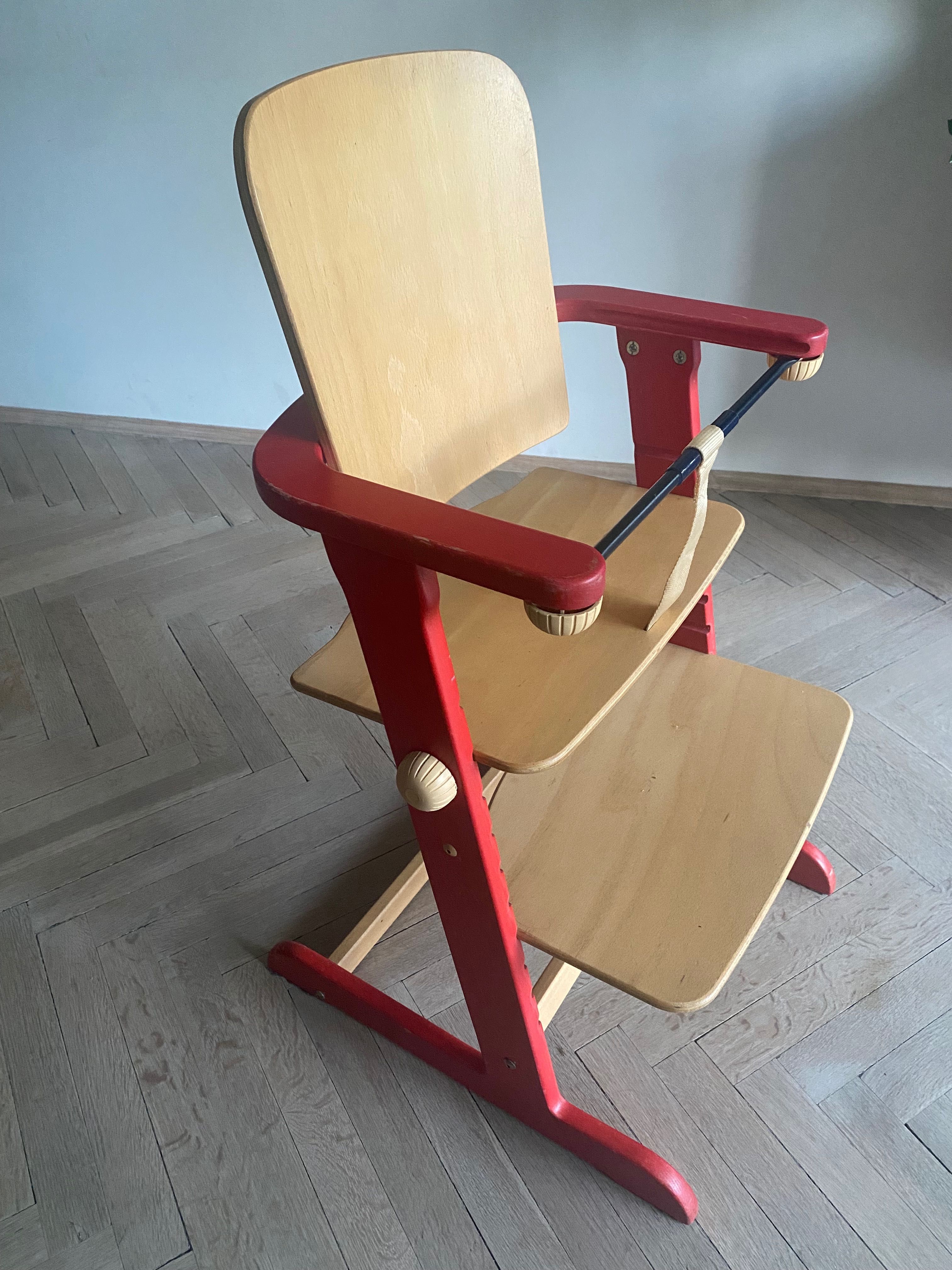 Drewniany krzesełko / fotelik do karmienia rosnące z dzieckiem Geuther
