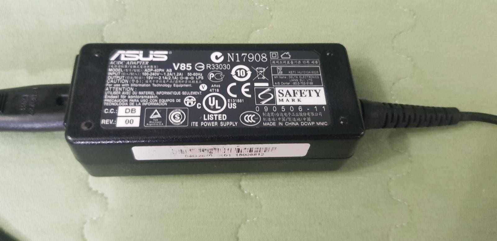 Vendo Carregador ASUS 19V 3.42A 65W (ORIGINAL)