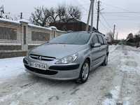 Автомобіль пежо 307