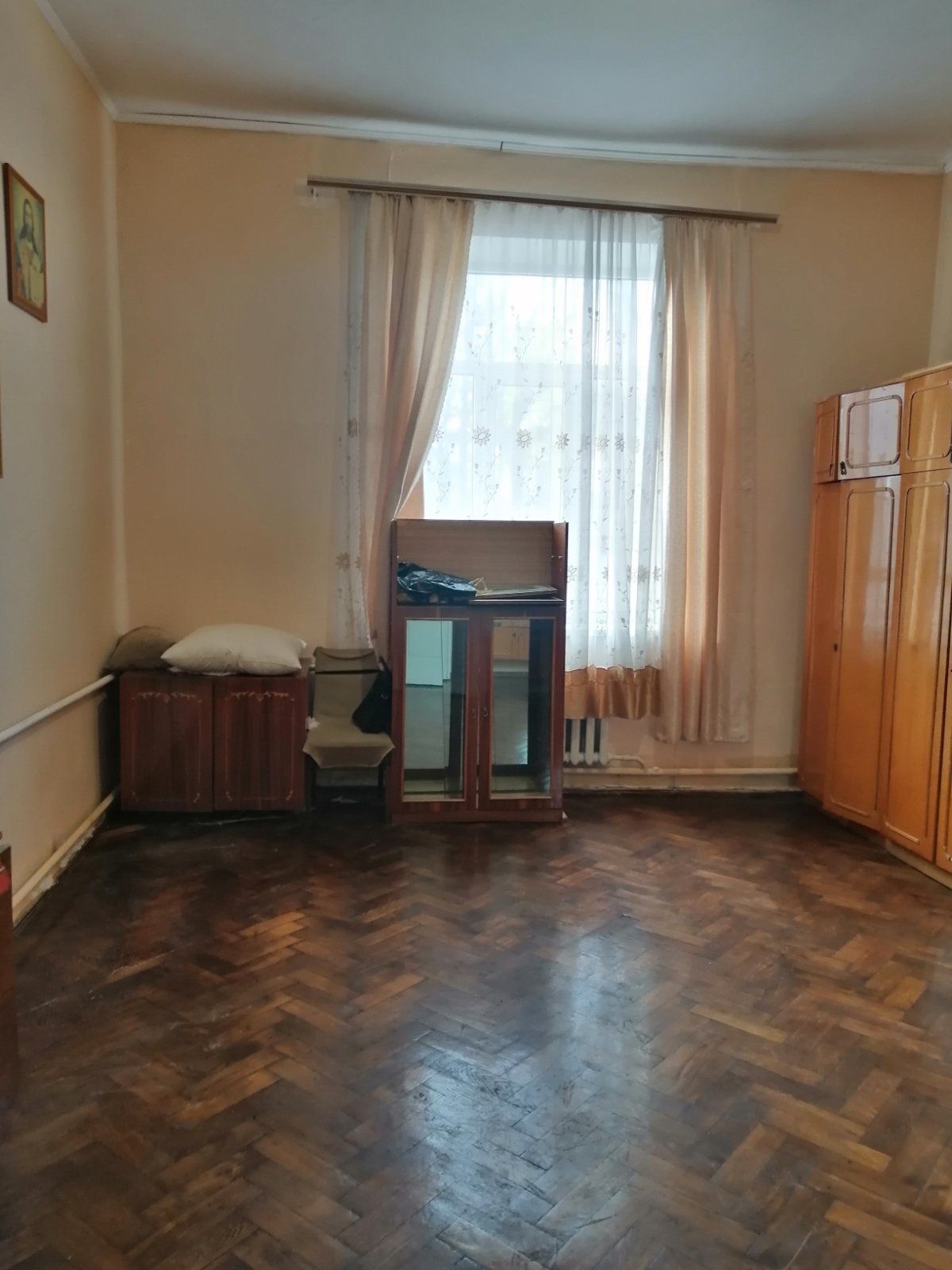 Продається будинок в центральній частині міста