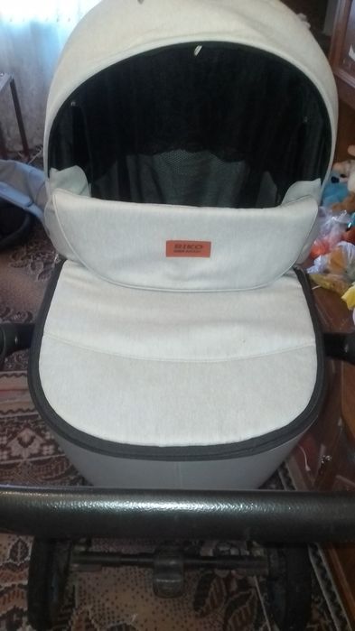 Коляска дитяча Riko Basic