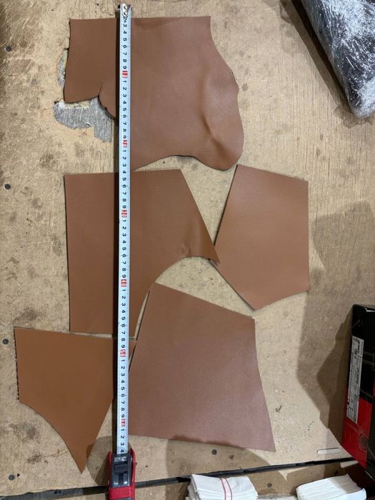 Куски, обрізки шкіри 1,3-2мм