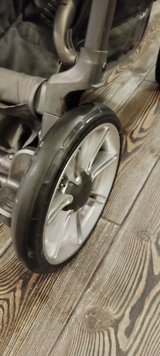 Каляску 4в1 фірми Inglesina