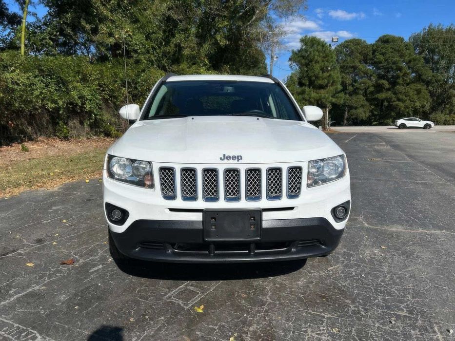Jeep Compass Latitude      2016