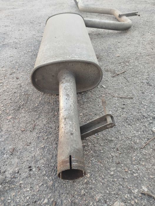 Глушник до мерседес віто 1996р.повний набір