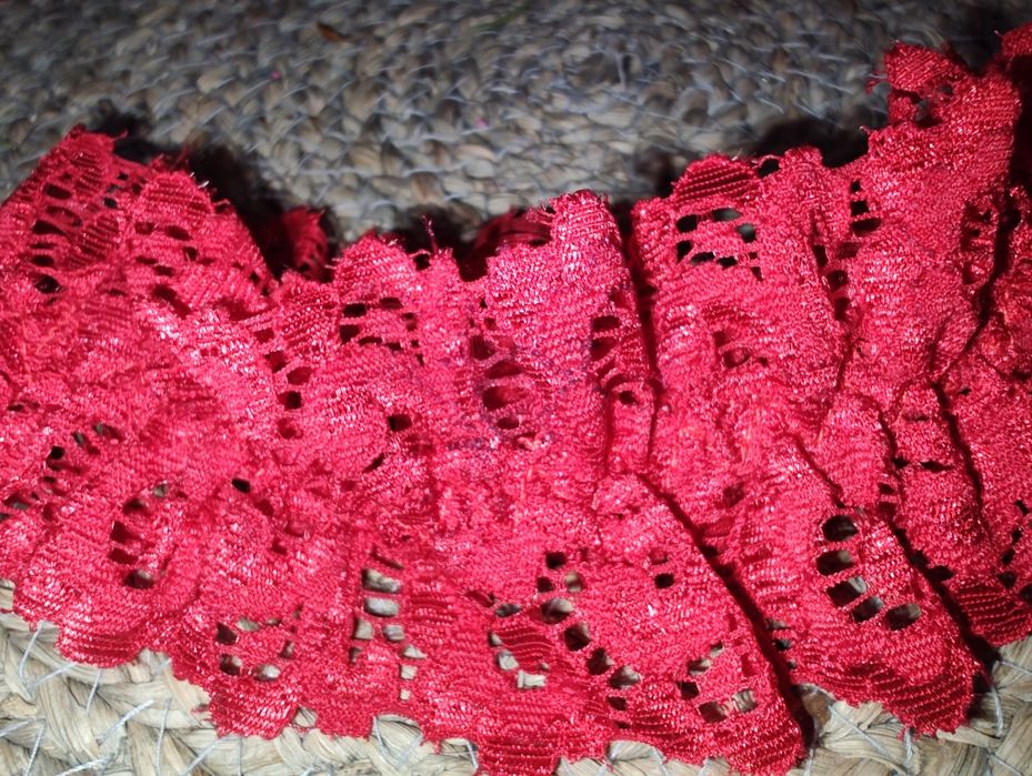 Podwiązka koronkowa czerwona studniówka