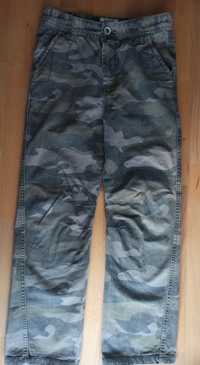 Spodnie chłopięce bojówki, moro roz. 140 cm TU