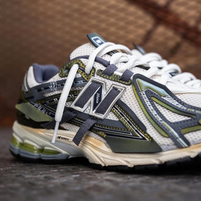 Кросівки 1906A 'Olive Juice'