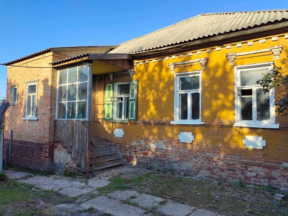Продам дом Песочин (Полтавское шоссе, пл. 53 м.кв., участок 8 соток)