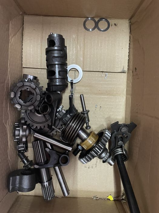 Skrzynia+mechanizm kopki kawasaki klr250
