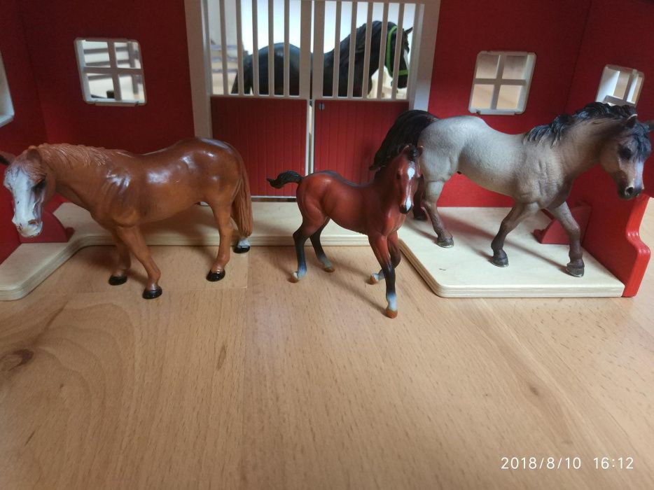 Schleich/collecta quarter horse