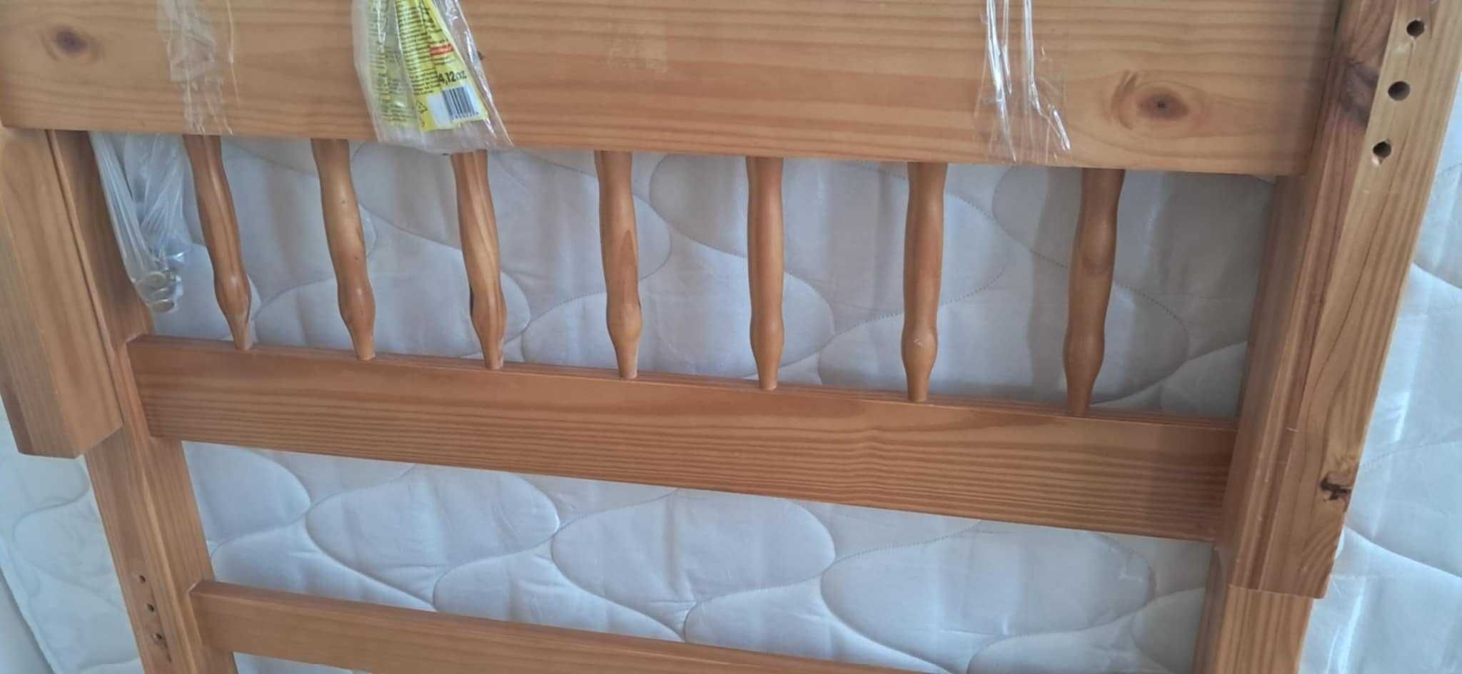 Drewniane łóżko +materac 90x190 Stan bardzo dobry Silentnight miracoil