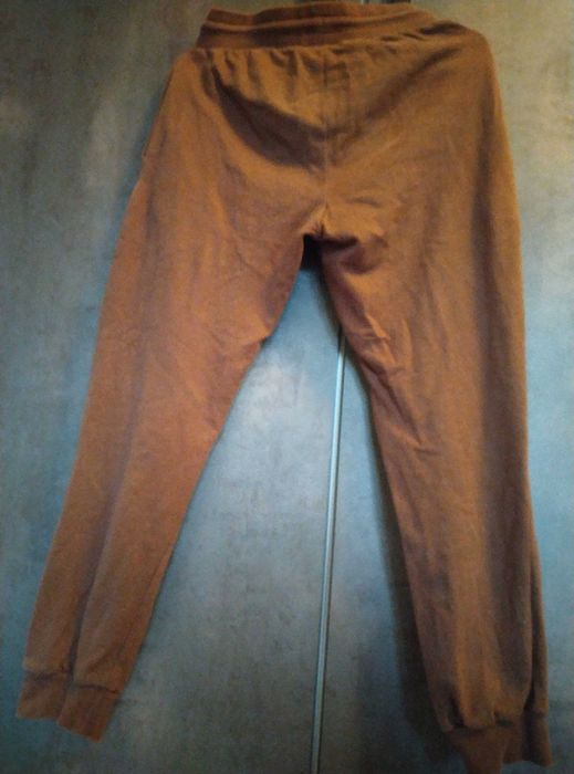 Spodnie dresowe 152cm