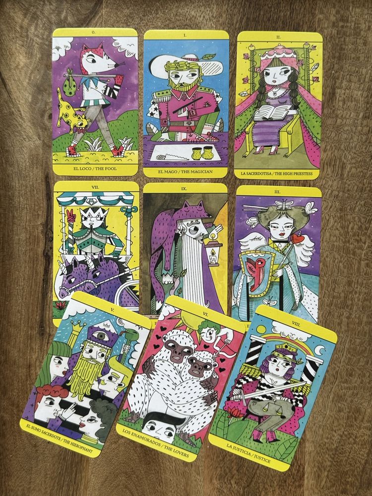 НОВА шикарна колода карт таро The Magic Tarot