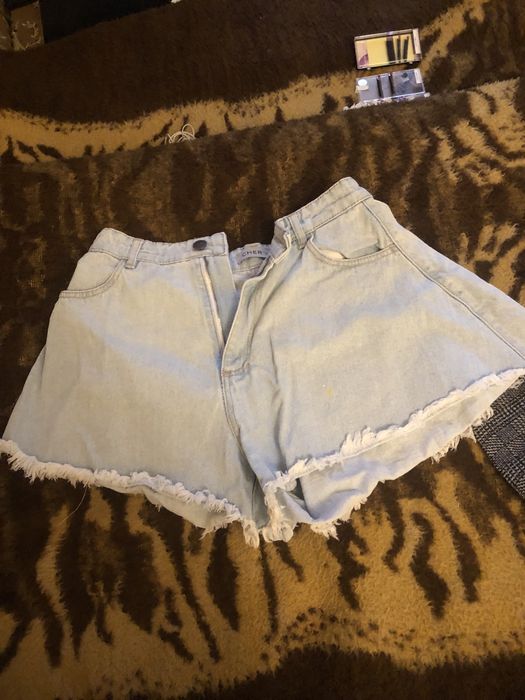 Cher17 шорты джинсовые