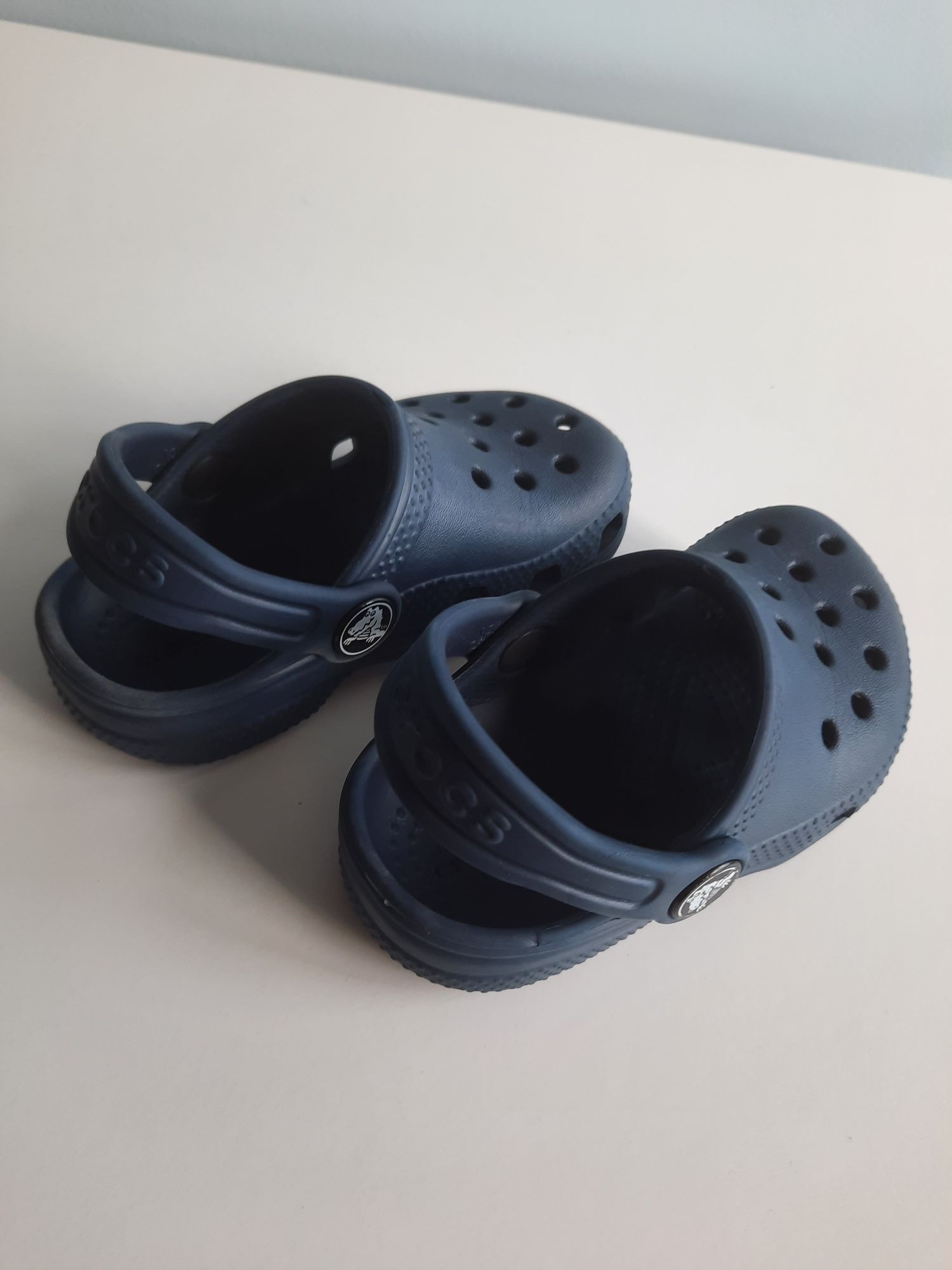 Crocs tam. C6