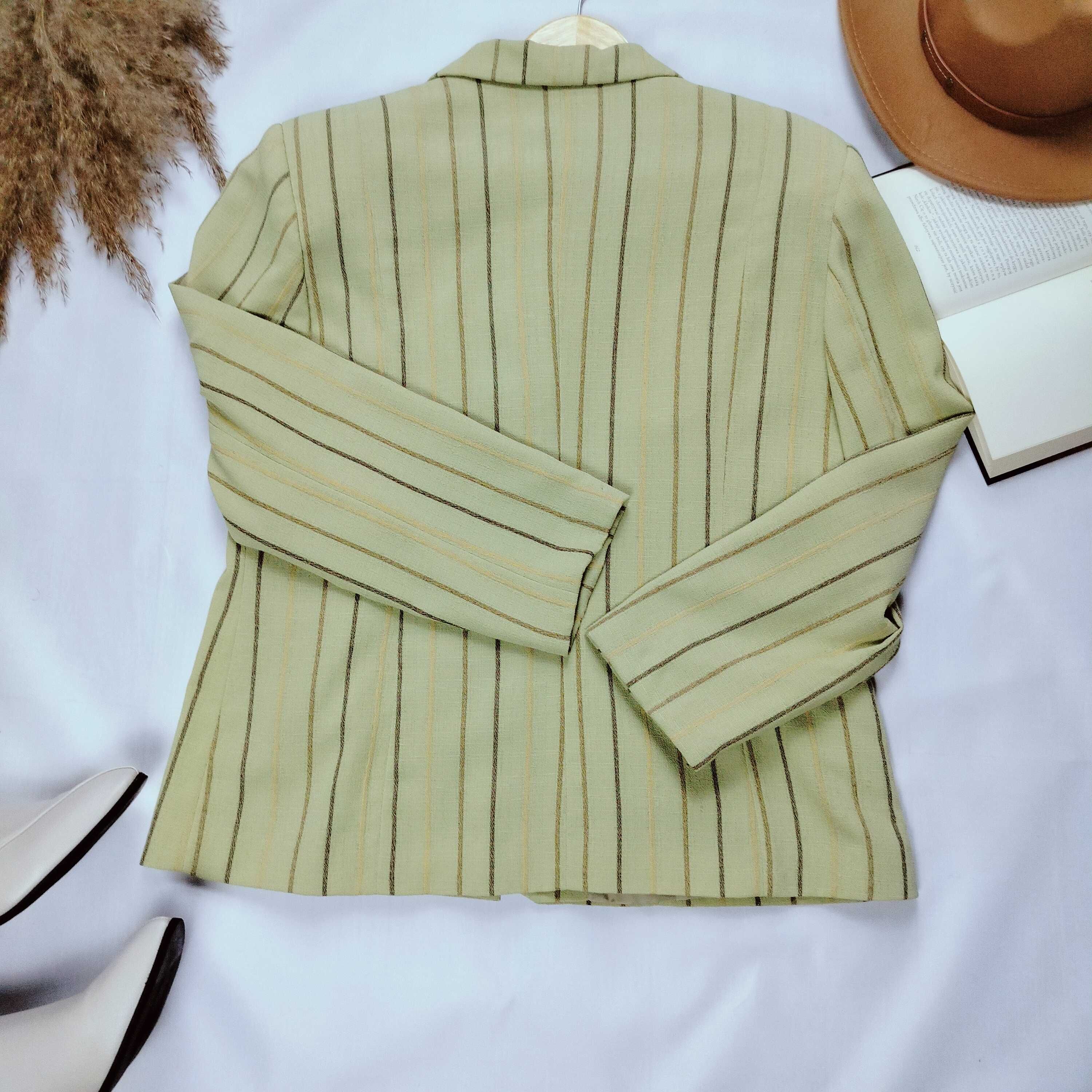Damski zielonym żakiet w stylu vintage w rozmiarze L 40