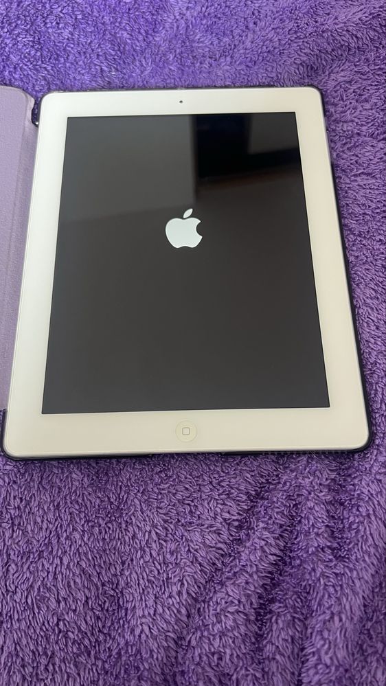 Ipad apple 4 używany biały 100% sprawny, dobra bateria