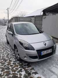 Renault Scenic 2011 год