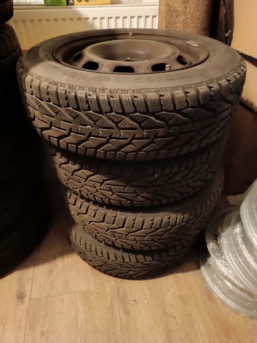 Opony zimowe KORMORAN 185/65R15