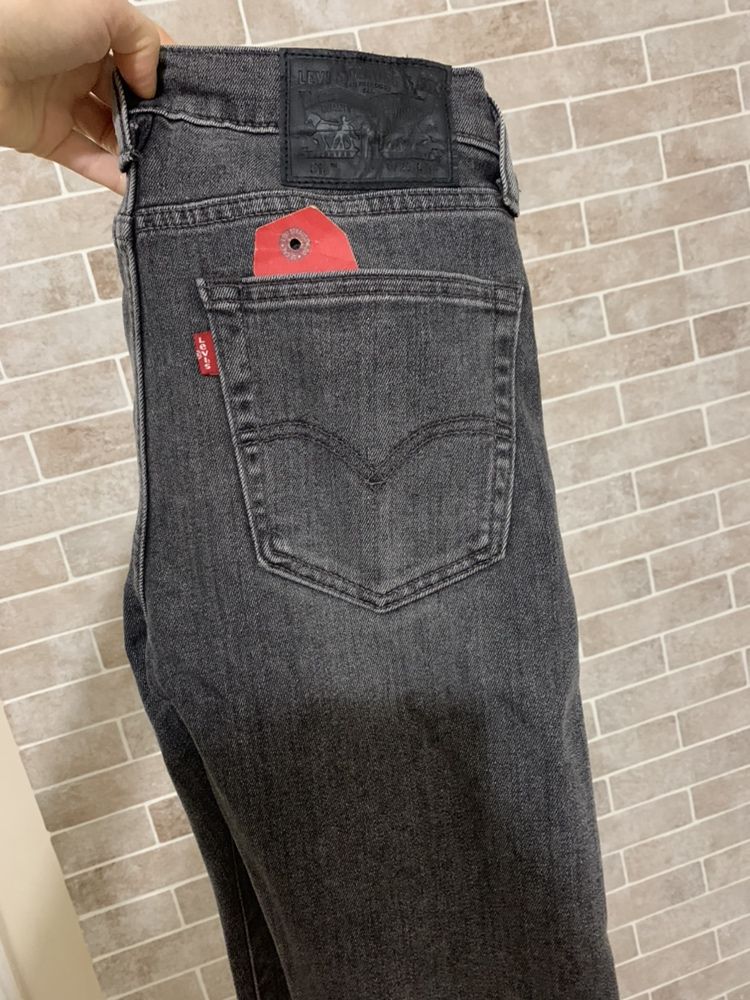 Джинси Levi’s