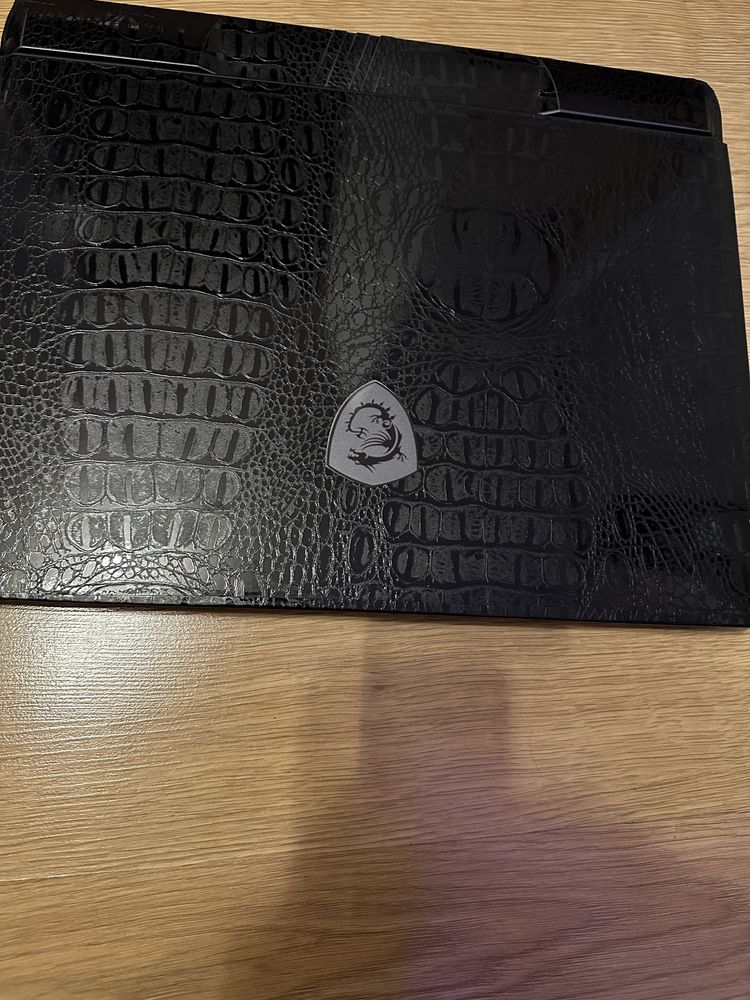Laptop gamingowy MSI Vector  - jak nowy(2 miesiące) ,komplet