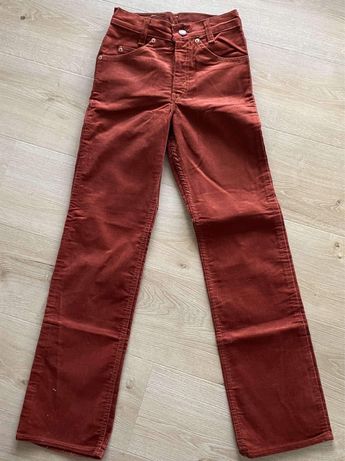 Czerwone bordowe szerokie spodnie LEVIS rozmiar S sztruks NOWE