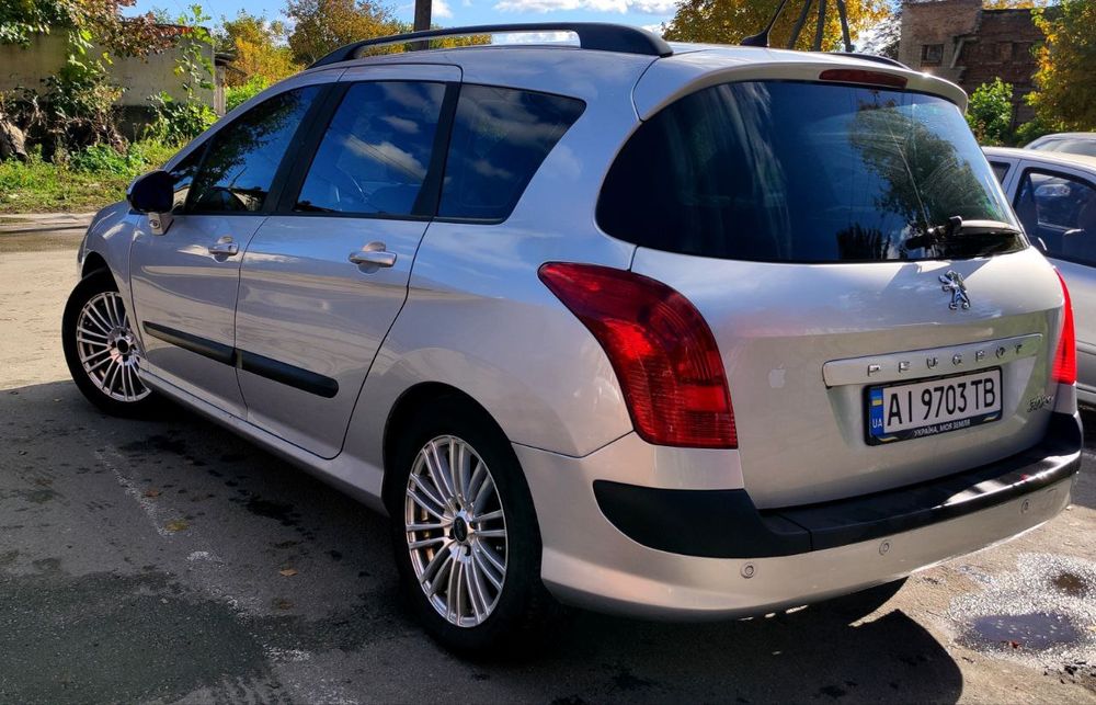 Продам Peugeot 308 SW.