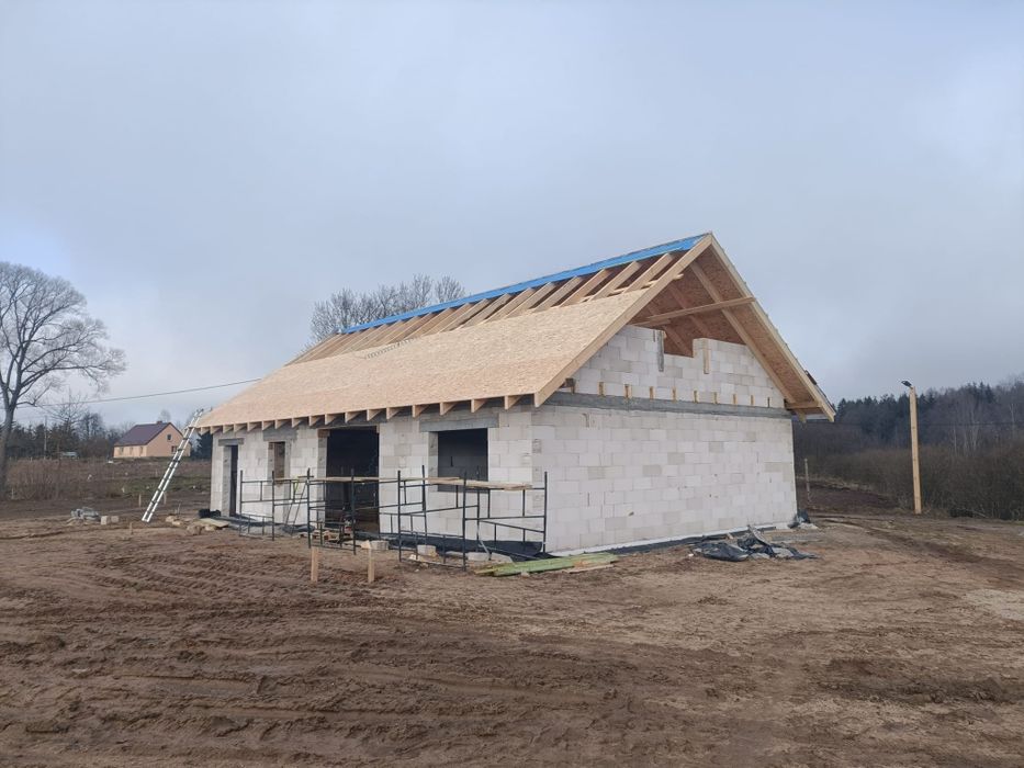 Budowa domów dachów stany surowe