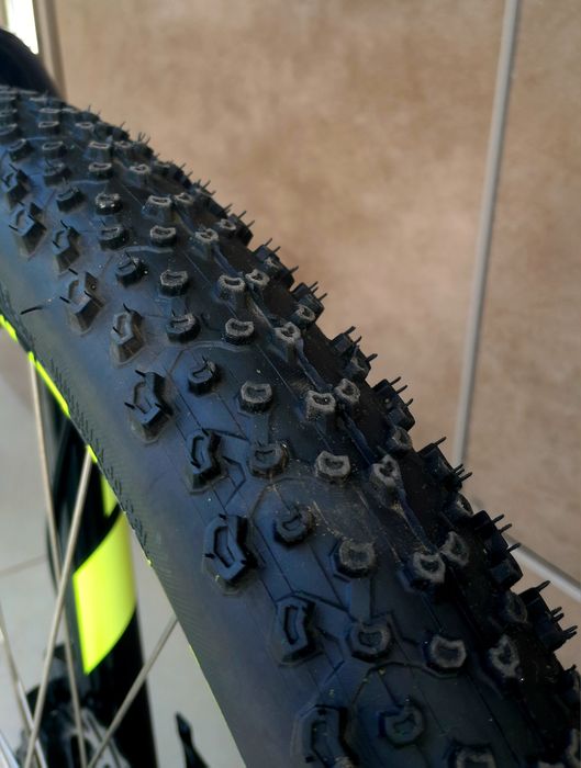 НОВИЙ GT Aggressor Sport  Рама М ,Колеса 27.5