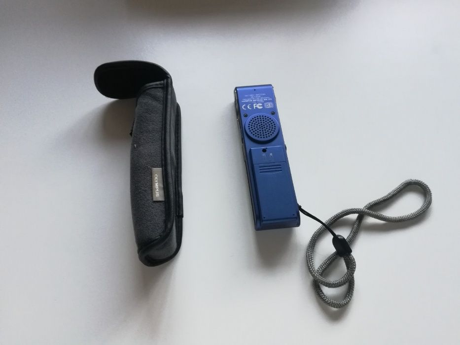 Olympus digital voice recorder W-10 (não funciona)