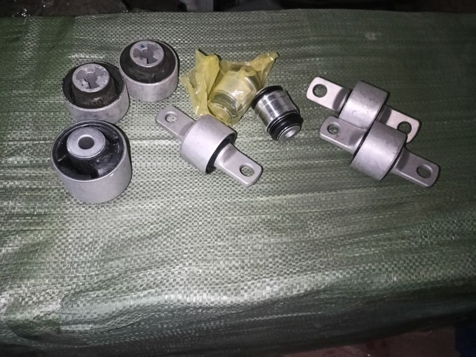 Сайлентблоки мотор, підвіски tesla x s 3 y