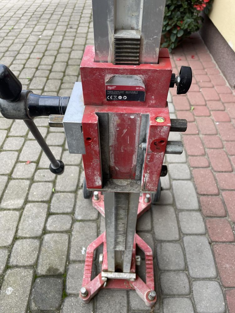 Statyw milwaukee DR 350T