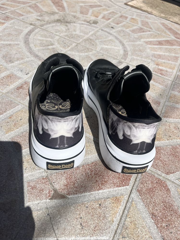 Sapatilha Sketchers Slip-Ins edicao especial Snoop Dog