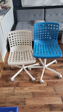 IKEA SKALBERG / SPORREN Krzesło obrotowe niebieskie + białe gratis