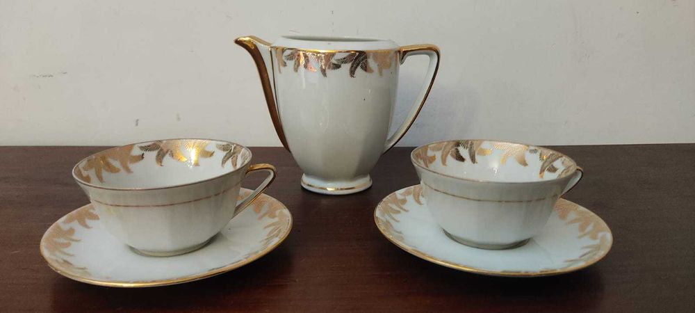 3 peças de louça fina