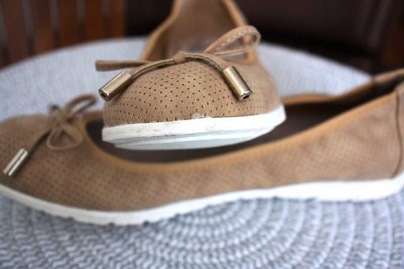 Sabrinas bege em Pele LAPIERCE tamanho 37