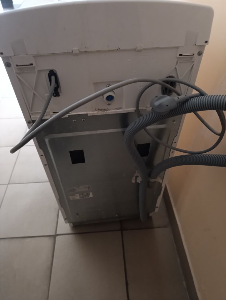 Пральна машинка Whirlpool А 800 робоча
