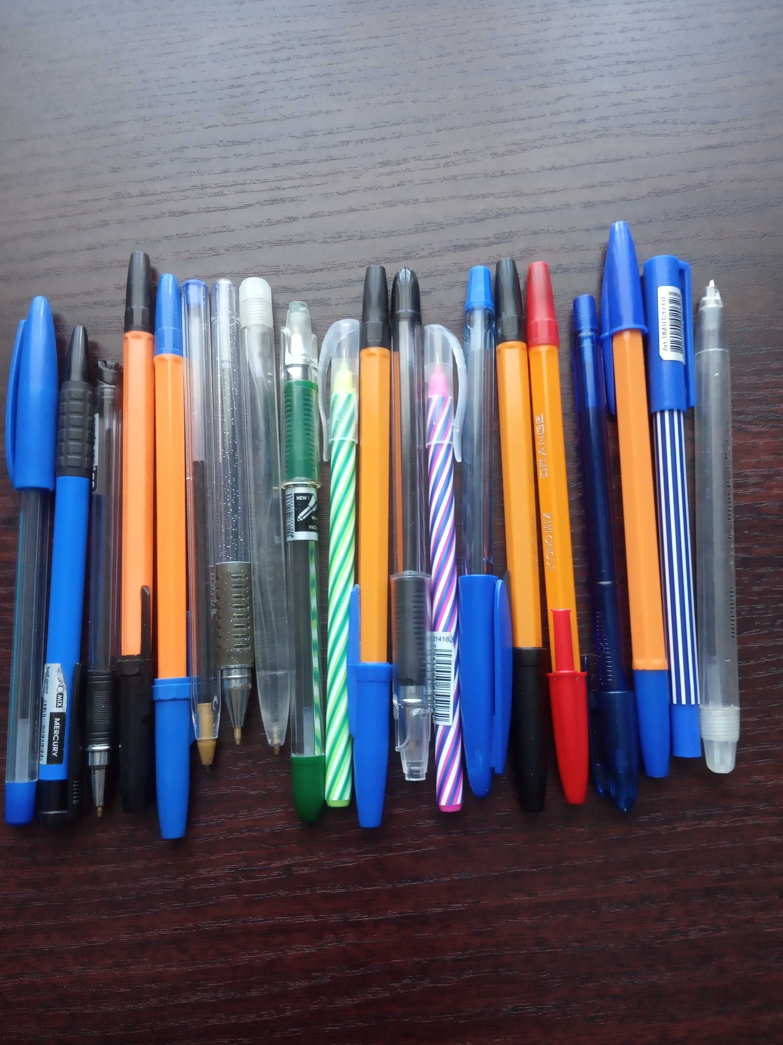 Кулькові ручки для школярів