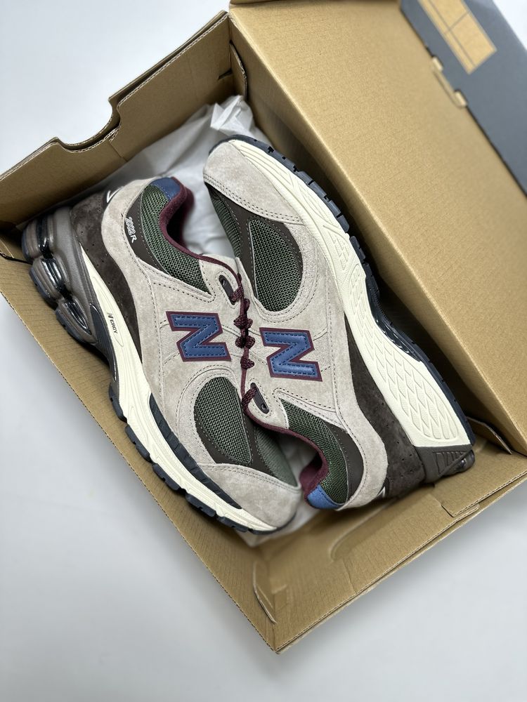 Кросівки New Balance 2002R