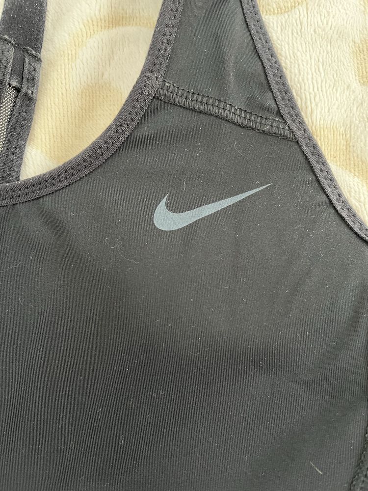 Biustonosz nike r xs