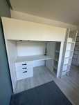 Łóżko piętrowe Ikea z biurkiem i szafą