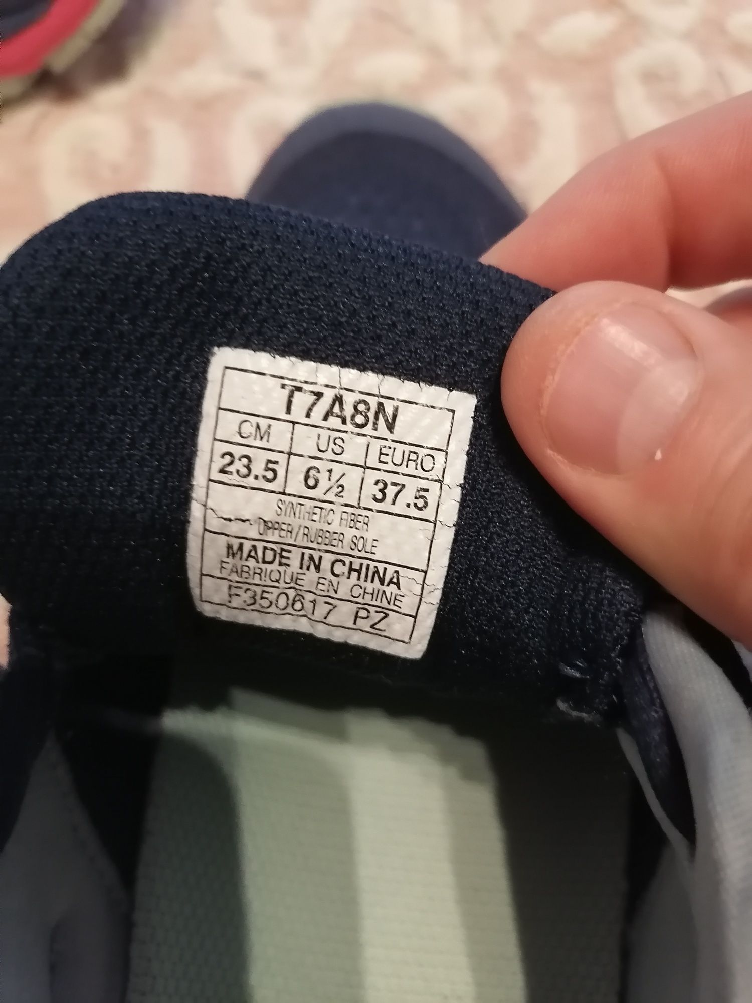 Asics gel cayano 24( устілка 23.5)