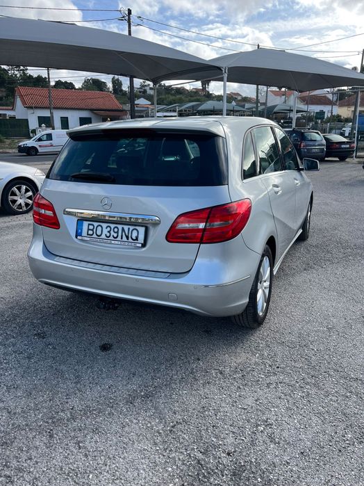Vendo Mercedes calasse B180 automático