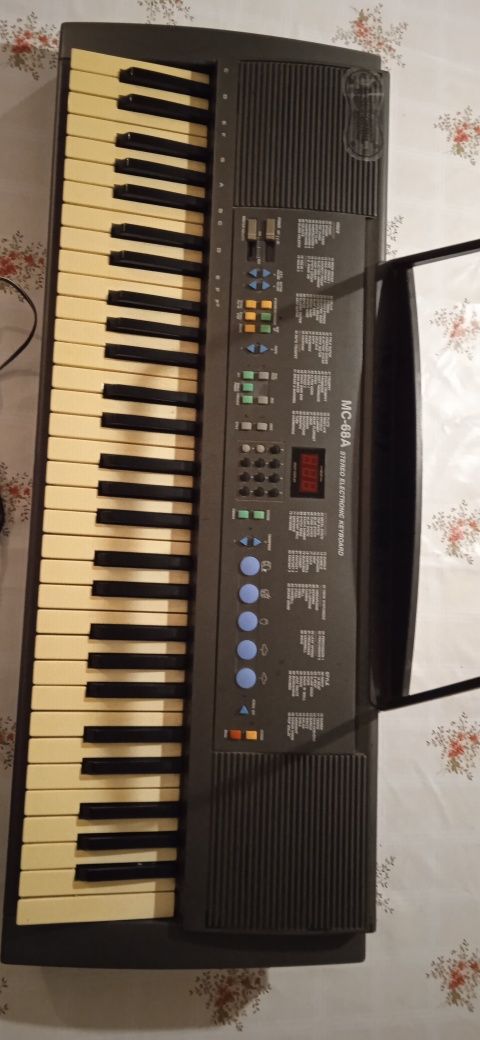 Keyboard CASIO CTK - 520 L